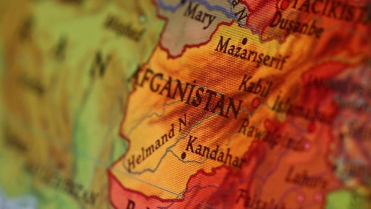 Afganistan'da toprak kayması ve çığ düşmesi sonucu en az 27 kişi hayatını kaybetti