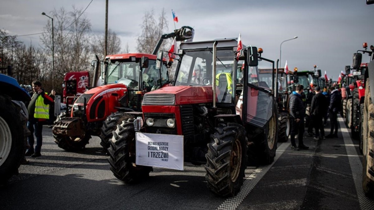 Çiftçi protestoları Avrupa'ya yayıldı: Çekya'da traktörler yollara indi