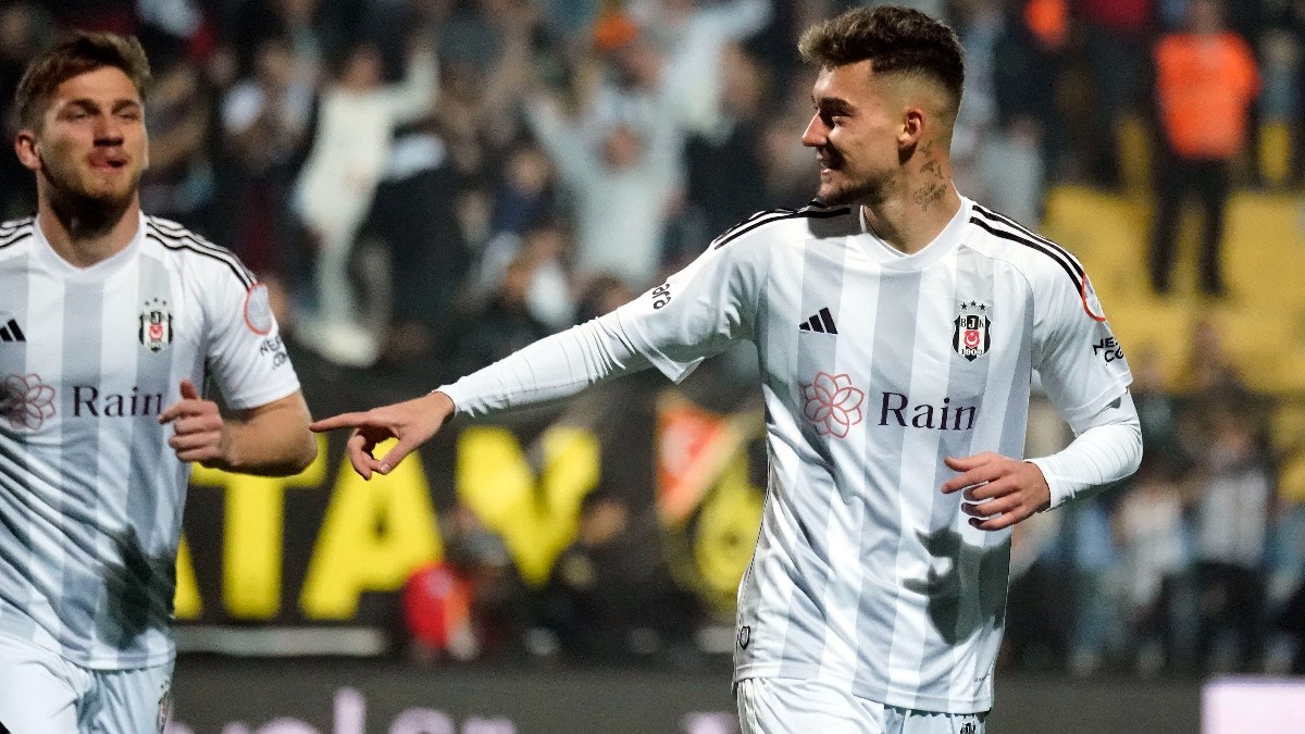 Ernest Muçi, Beşiktaş formasıyla ilk gol sevincini yaşadı