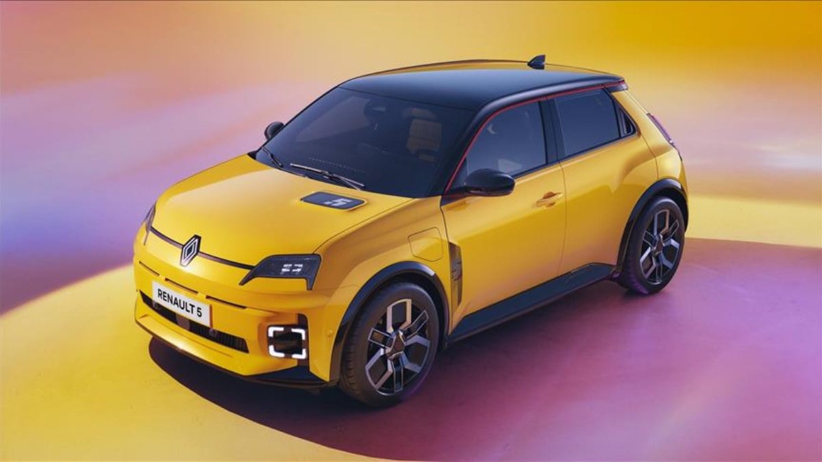 Gelecek yıl Türkiye'de: Yüzde 100 elektrikli Renault 5 tanıtıldı!