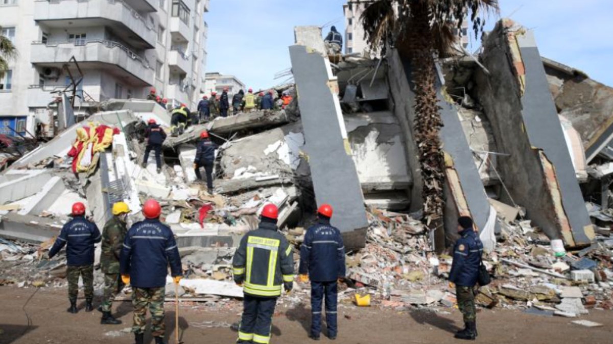 Sorumlular hakim karşısında! Kahramanmaraş'ta yıkılan Ezgi Apartmanı davası sanıkları ifade verdi