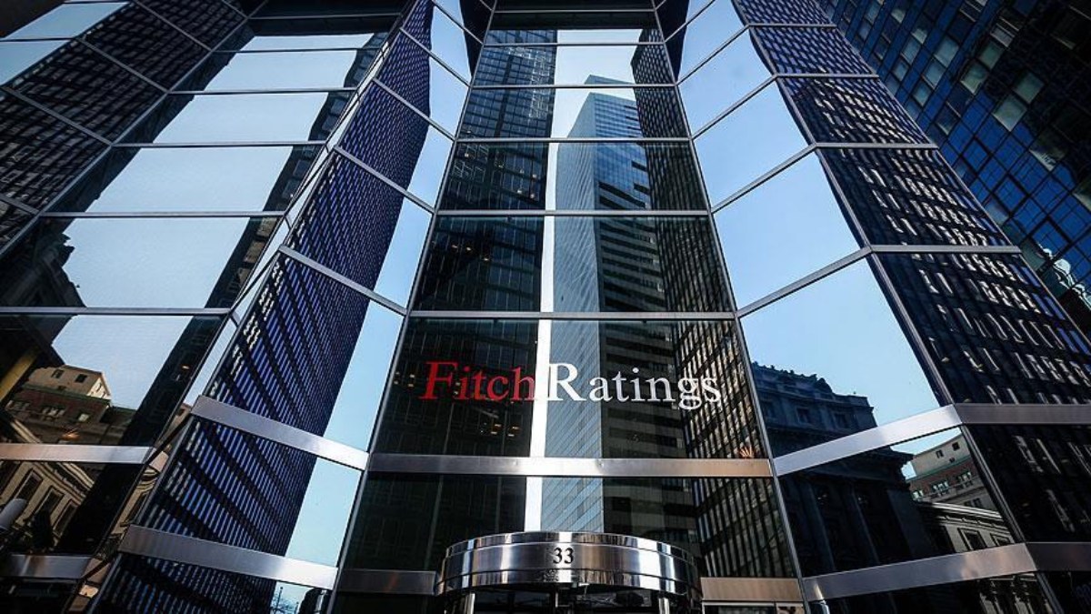 Fitch, ABD'nin kredi not görünümünü durağan olarak tuttu