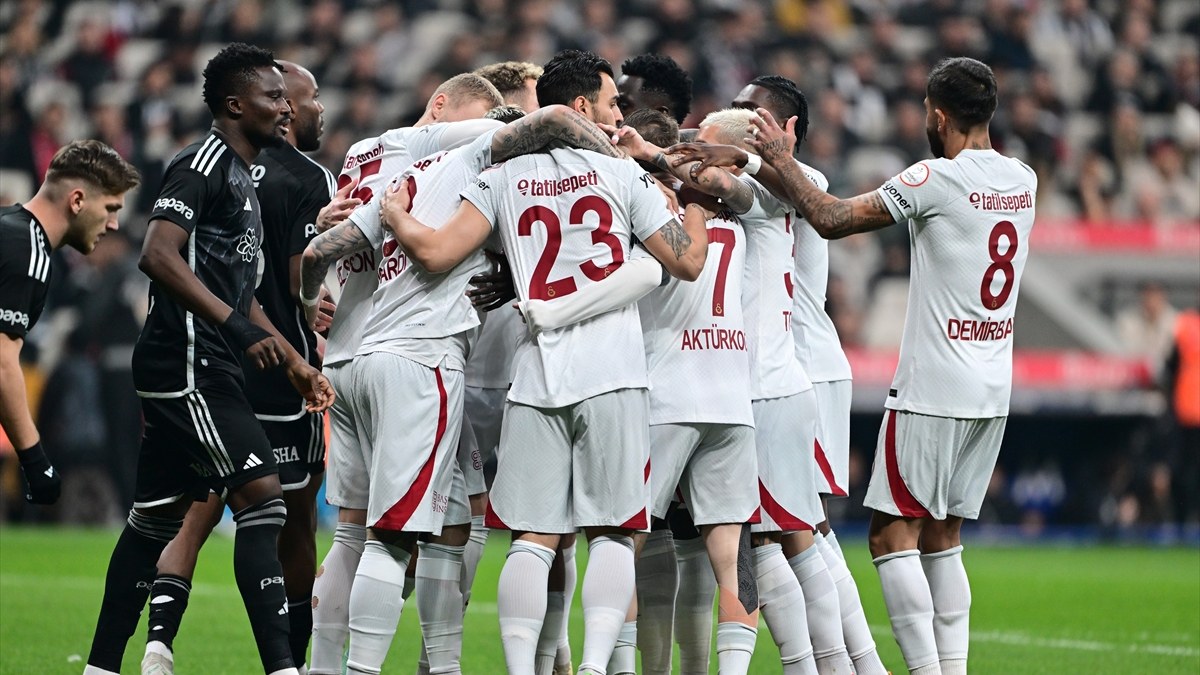 Galatasaray'dan Beşiktaş'a tarihi derbi golü