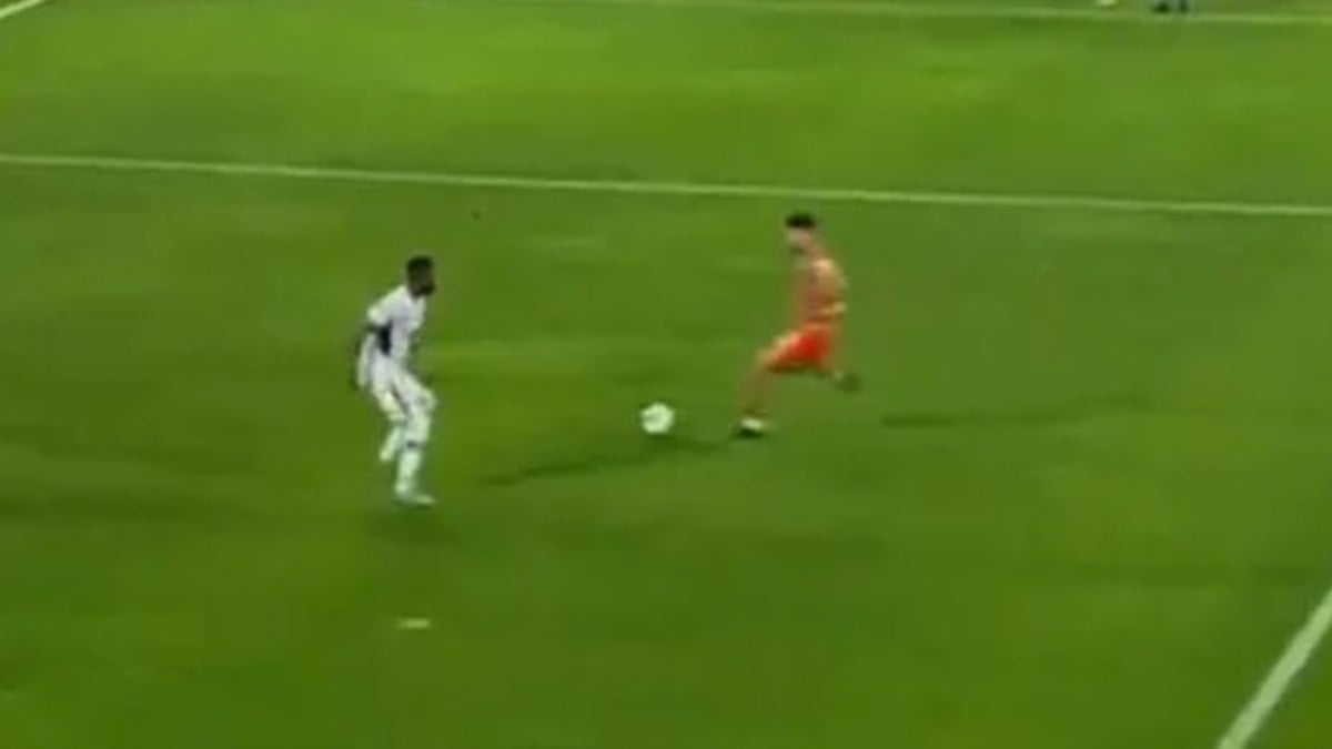 Alanyaspor - Trabzonspor maçında inanılmaz hata! Oğuz Aydın golü buldu