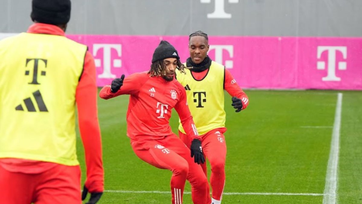 Bayern Münih'e iyi haber! Sacha Boey takımla çalışmalara başladı