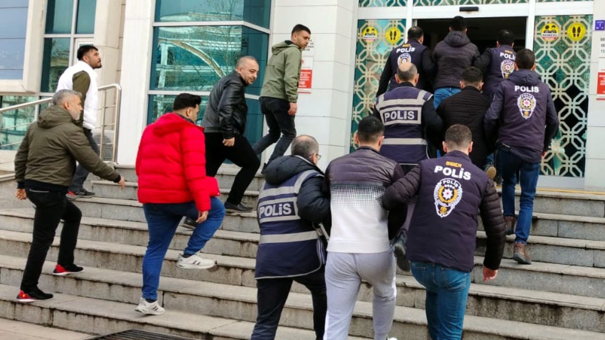 Kırşehir merkezli 4 ilde dolandırıcılık operasyonu: 4 kişi gözaltına alındı
