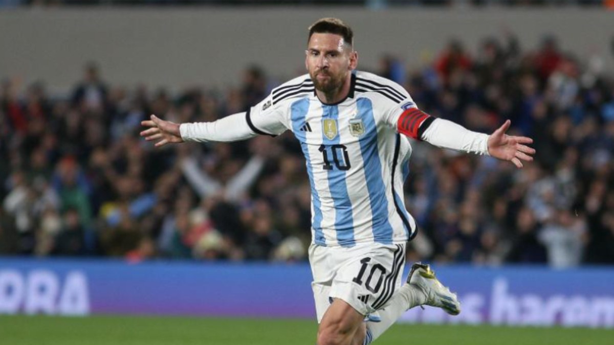 Messi'nin ilk sözleşmesinin imzalandığı peçete açık artırmaya çıktı