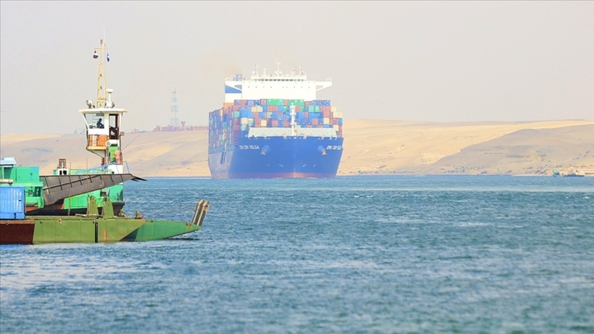 IMF, Süveyş Kanalı'ndaki ticareti açıkladı: İki ayda yüzde 50 azaldı