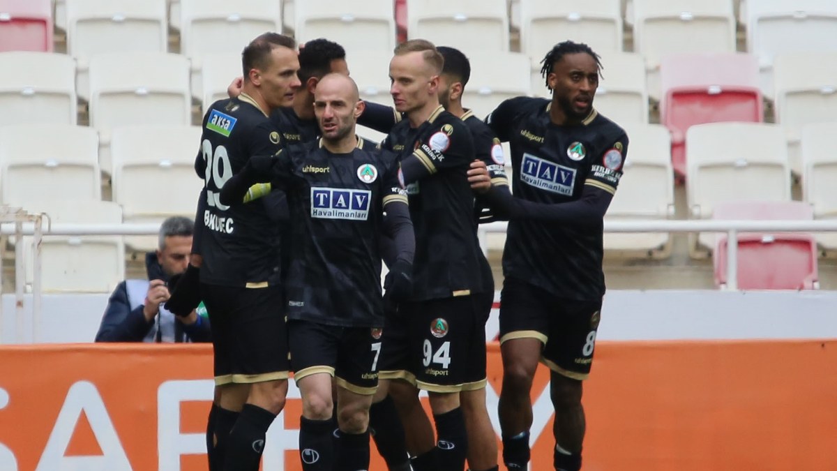 Alanyaspor, Sivasspor deplasmanında kazandı