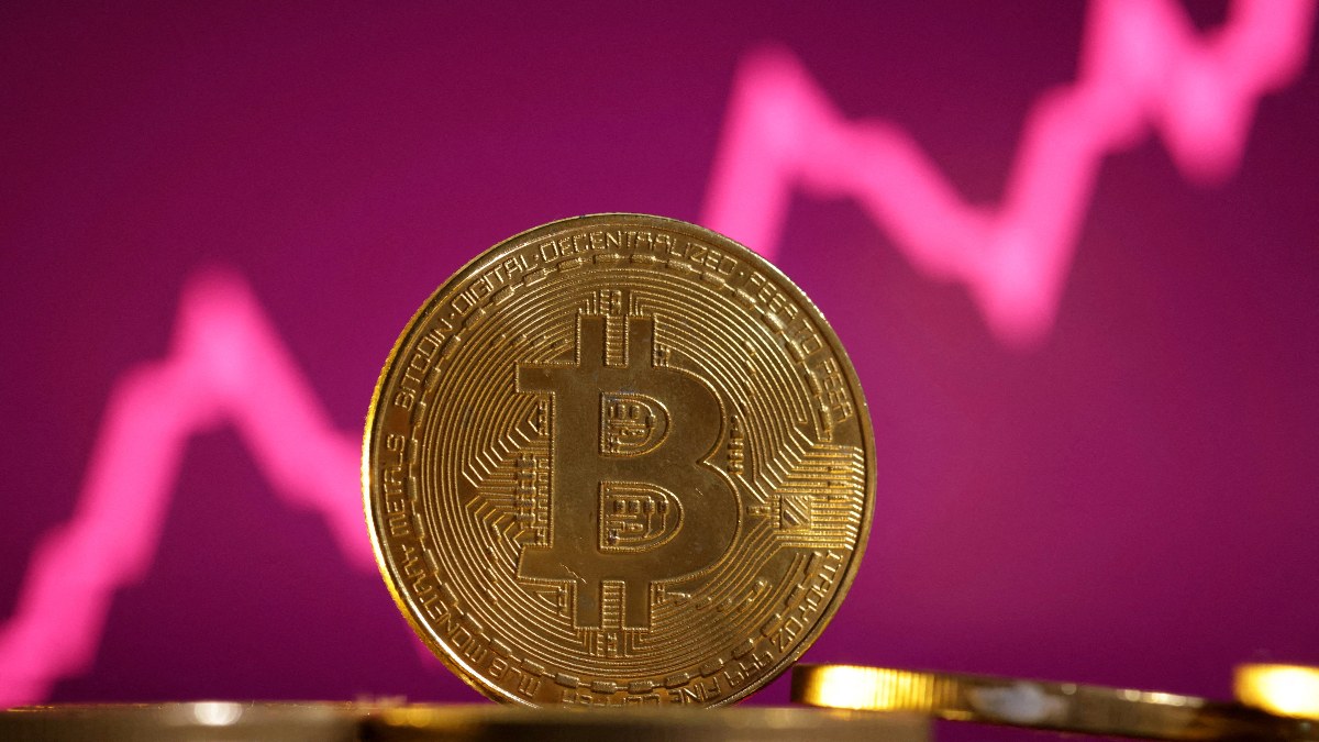 Bitcoin'den yeni rekor: 71 bin doların üzerini gördü