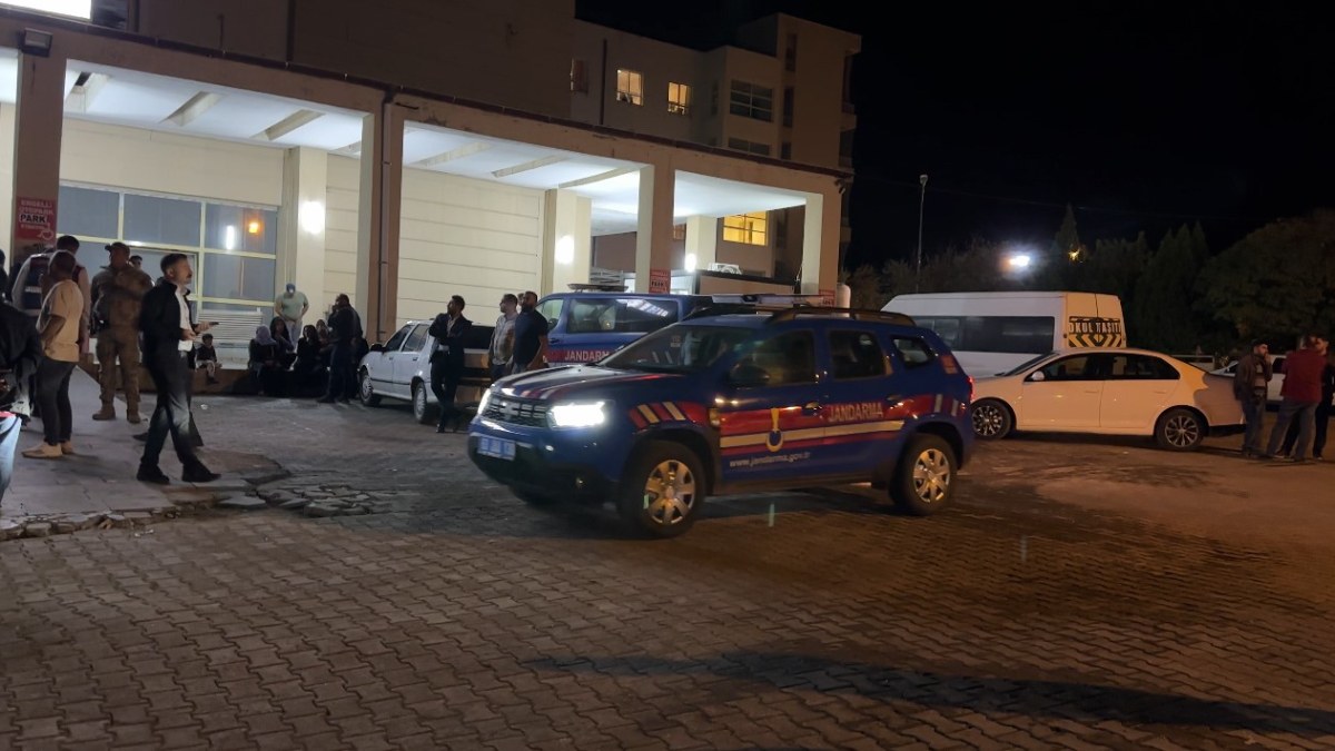 Şanlıurfa'da akraba iki aile arasında silahlı kavga: 2 yaralı