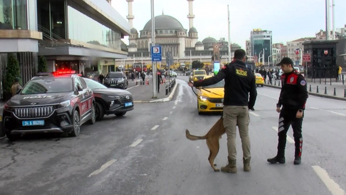 İstanbul'da helikopter destekli asayiş uygulaması: Araçlar didik didik arandı