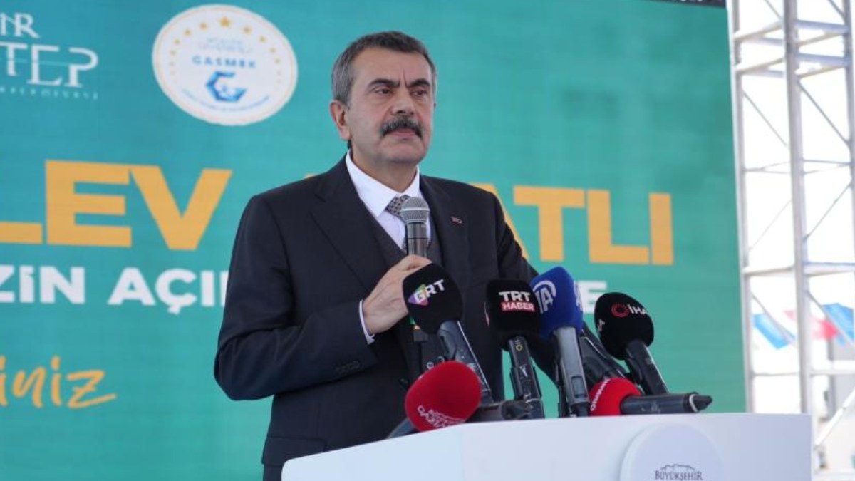 Milli Eğitim Bakanı Tekin, Gaziantep Kuzeyşehir Alev Alatlı Eğitim ve Sanat Merkezi'ni açtı