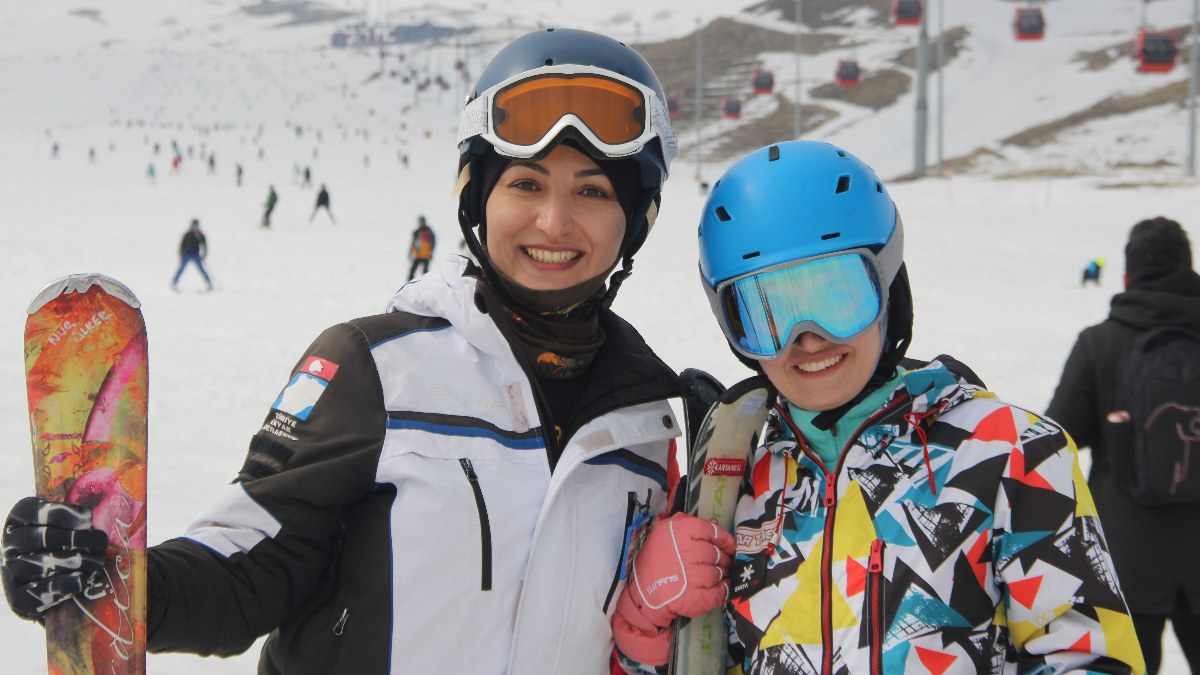 Kayak sezonunda rekor kırdı! Erciyes Kayak Merkezi 2,5 buçuk ayda 2 milyon turist ağırladı