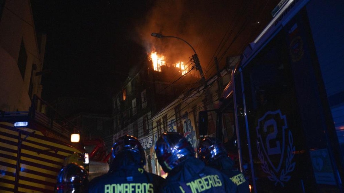 Şili'de orman yangını: 20 ev kül oldu