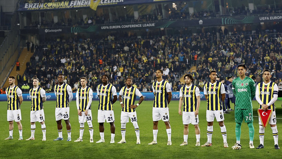 Fenerbahçe, nisan ayında 7 resmi maç yapacak