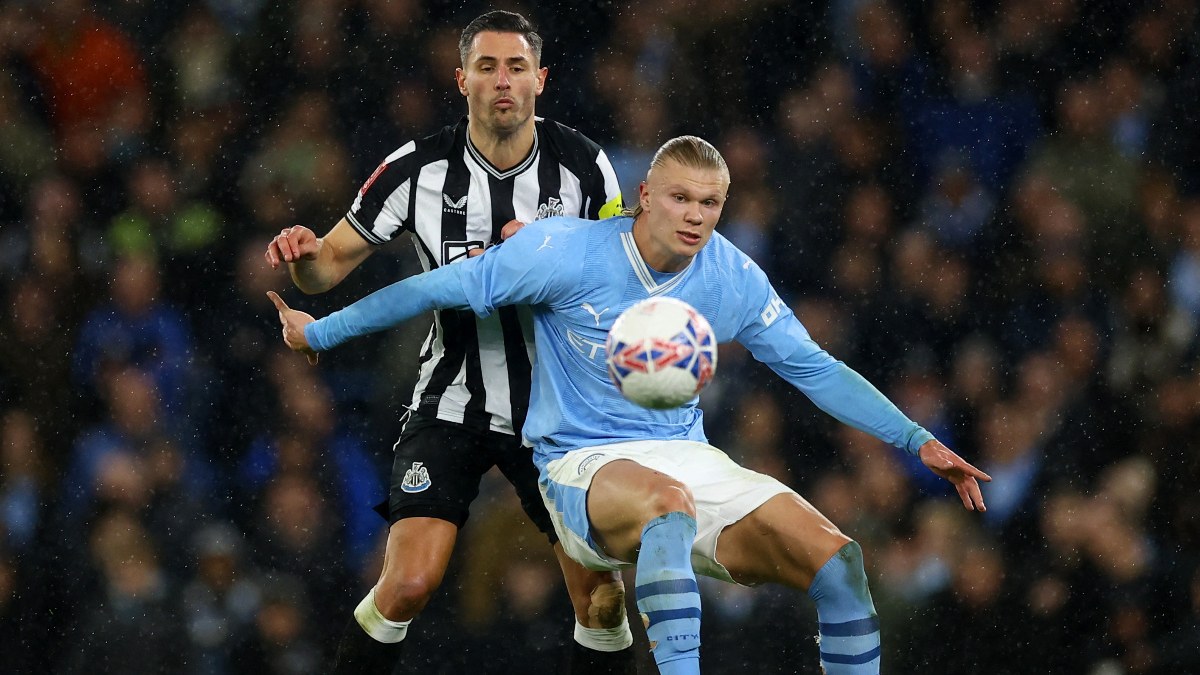 Manchester City, Newcastle United'ı yenerek yarı finale yükseldi