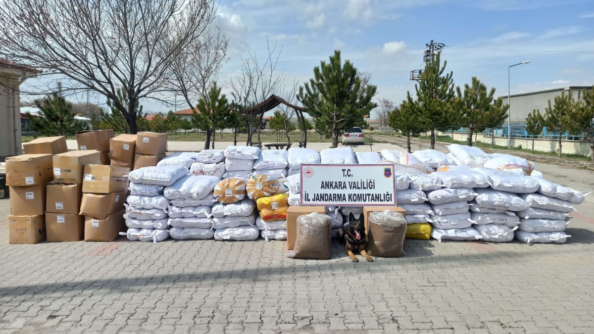 Ankara'da kaçakçılara büyük vurgun: 29 ton tütün ele geçirildi