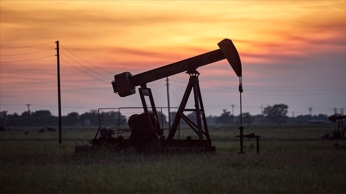Brent petrolün fiyatı jeopolitik gerginlikler nedeni ile yükseliyor