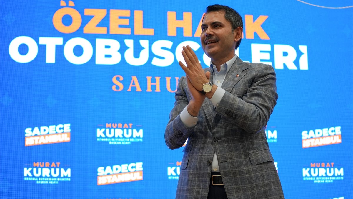 Murat Kurum özel halk otobüsleri işletmecileriyle sahur yaptı