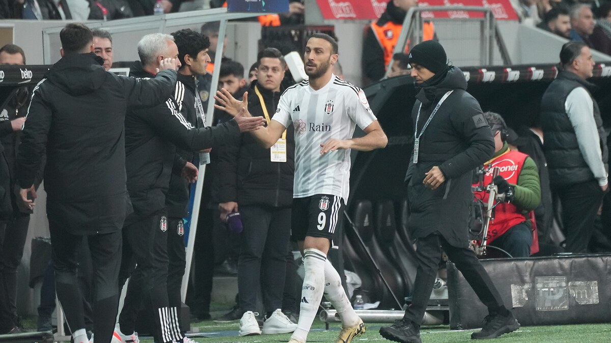 Beşiktaş'ta Cenk Tosun'la yollar ayrılacak! Yeni takımı belli oluyor
