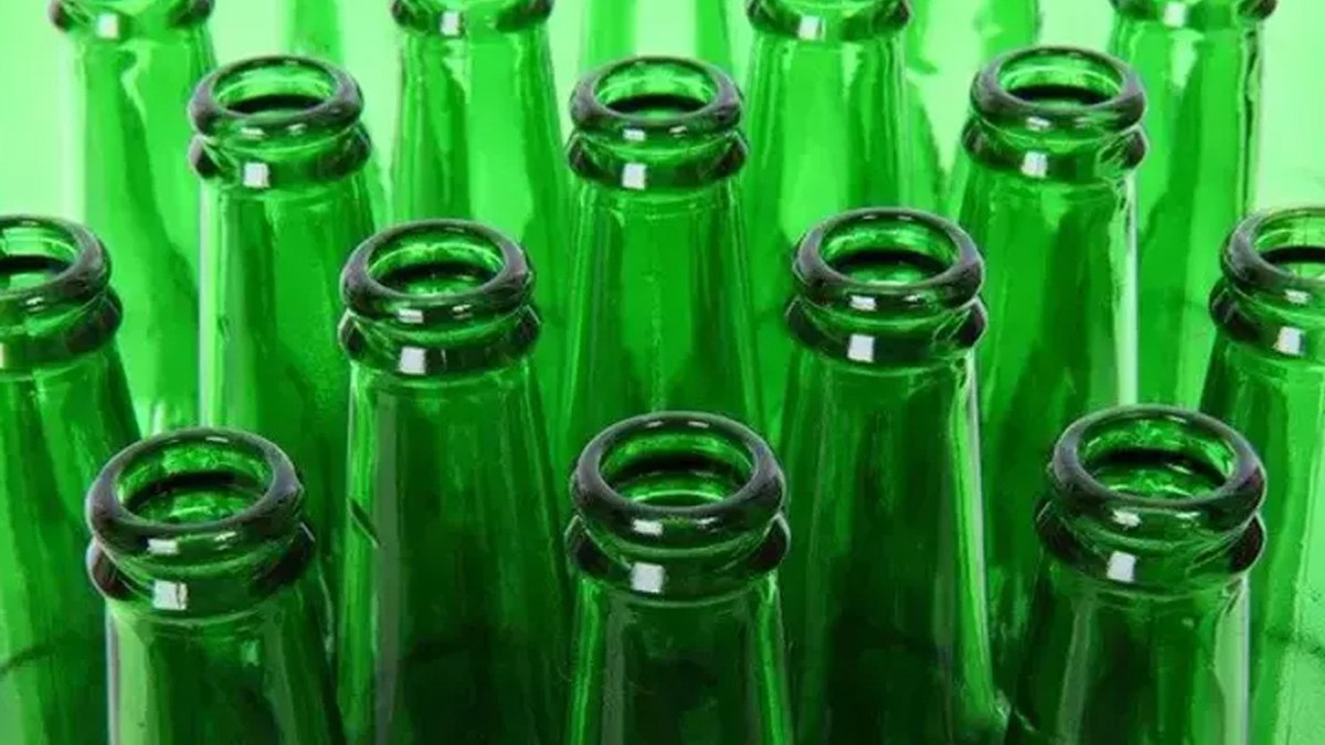 Maden suyu şişelerinin yeşil olmasının sebebi bakın neymiş…