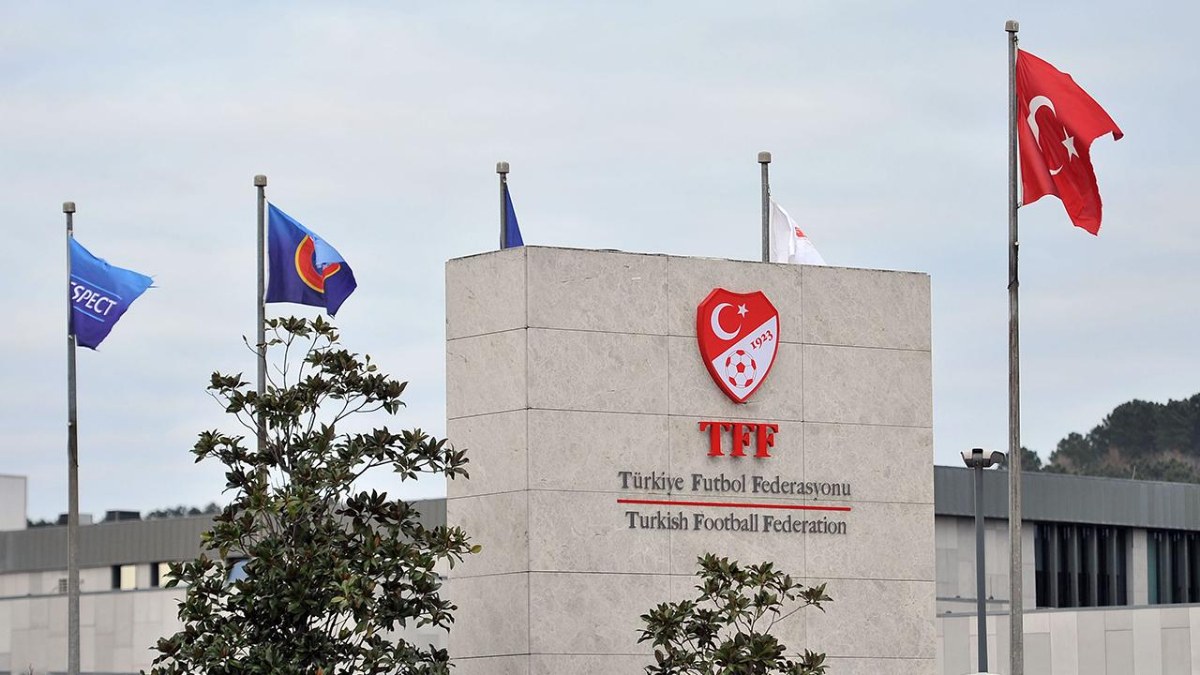 TFF'de kriz: Yönetim kurulu üyesi istifa etti