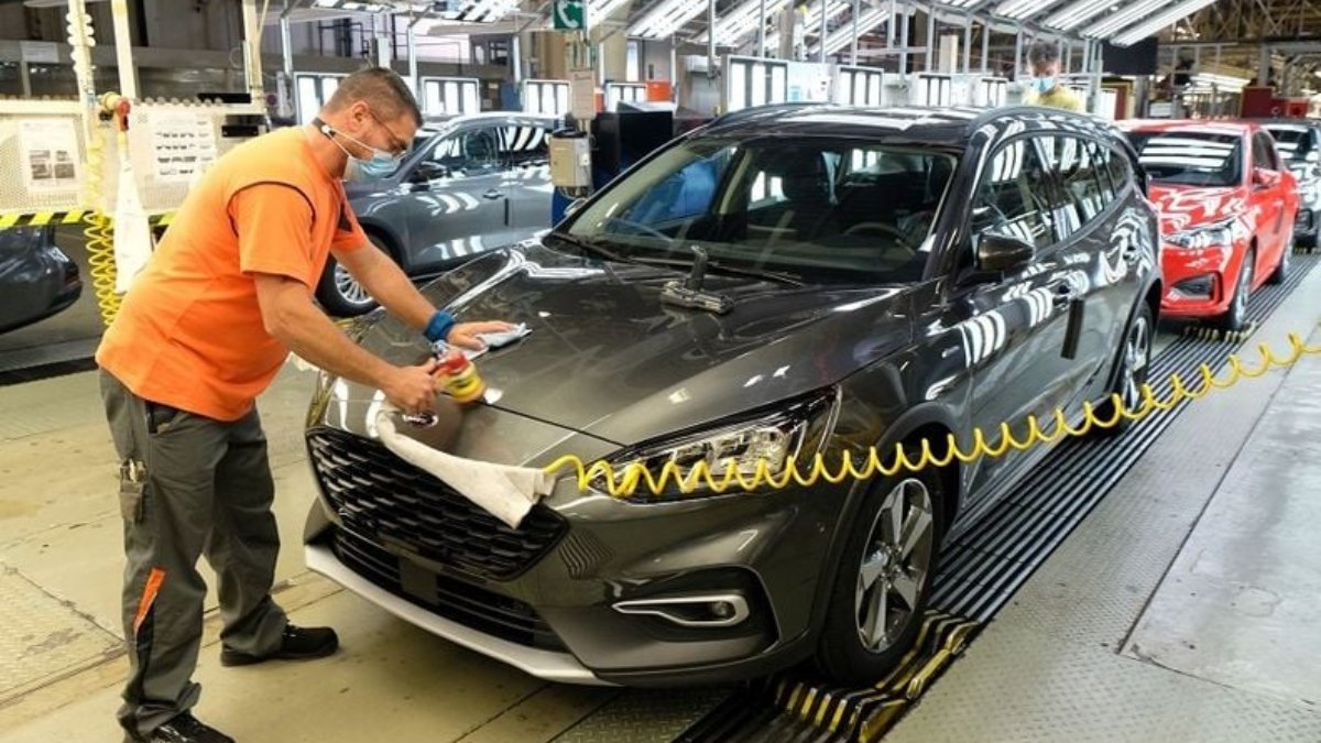 Ford, greve giden Alman fabrikasında üretime yeniden başladı