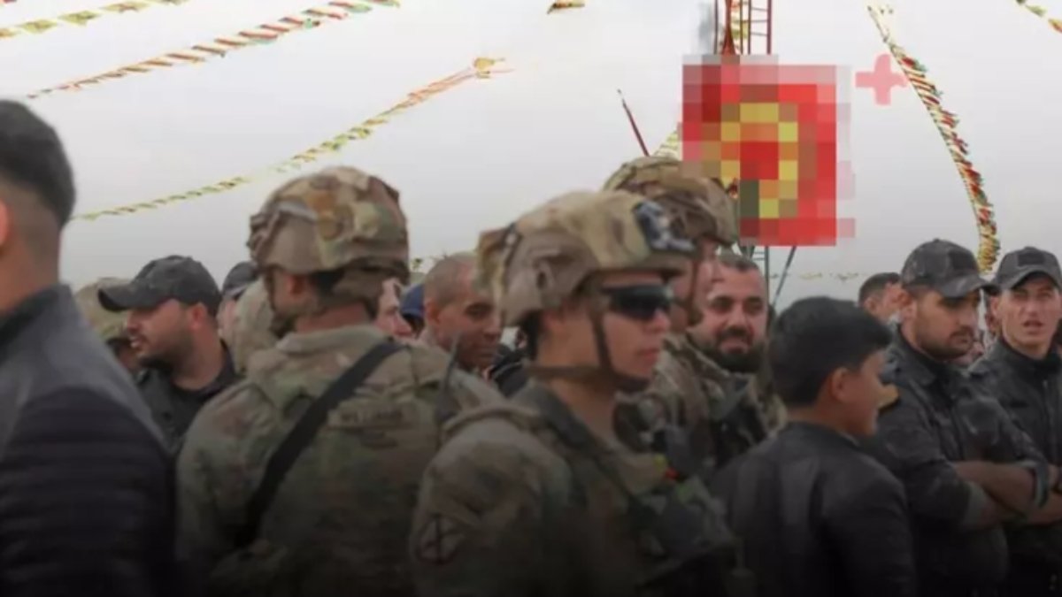 ABD askerleri PKK'lılarla birlikte nevruz kutladı