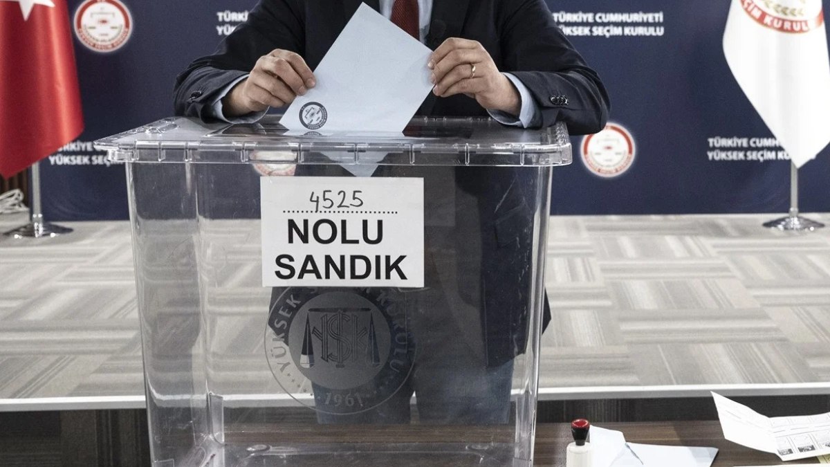 Parti liderlerinin oy kullanacağı yerler belli oldu