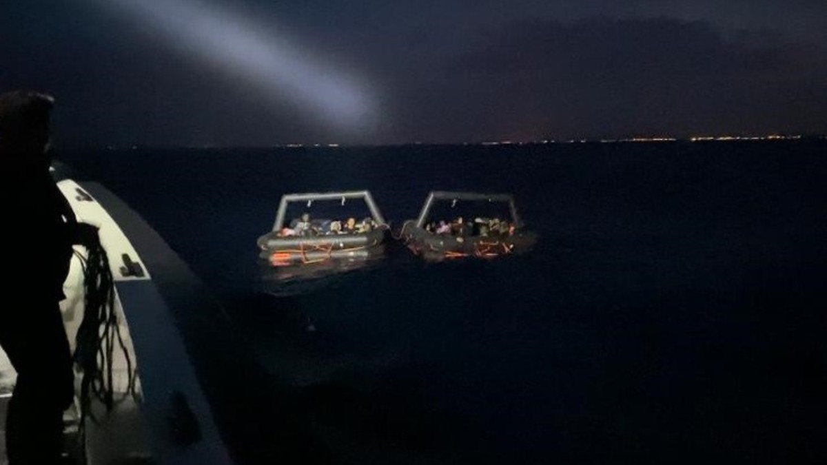 Yunanistan'ın geri ittiği 36 göçmeni Türkiye kurtardı