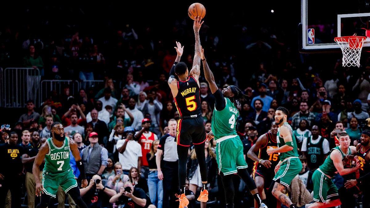 Atlanta Hawks, son saniye basketiyle Boston Celtics'i devirdi