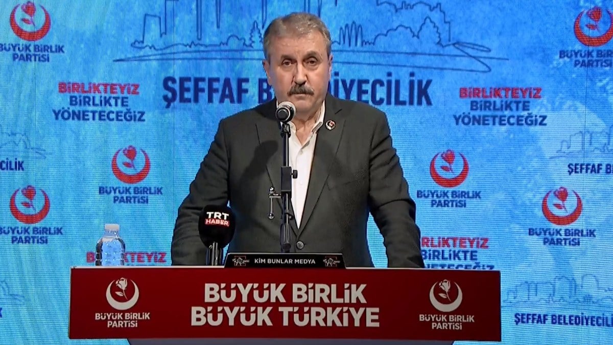 Mustafa: Destici: En büyük mutluluğumuz Sivas'ı yeniden kazanmak