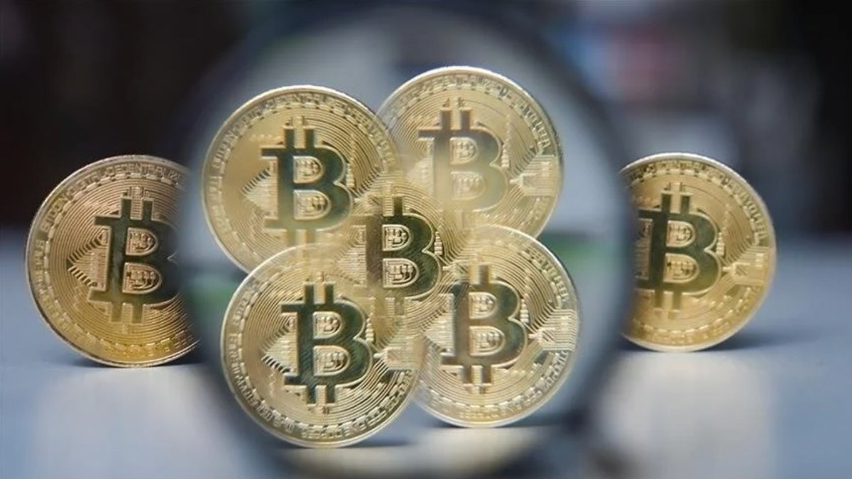 24 saatte yüzde 7,4’ten fazla düştü! Bitcoin'in fiyatı 65 bin doların altında