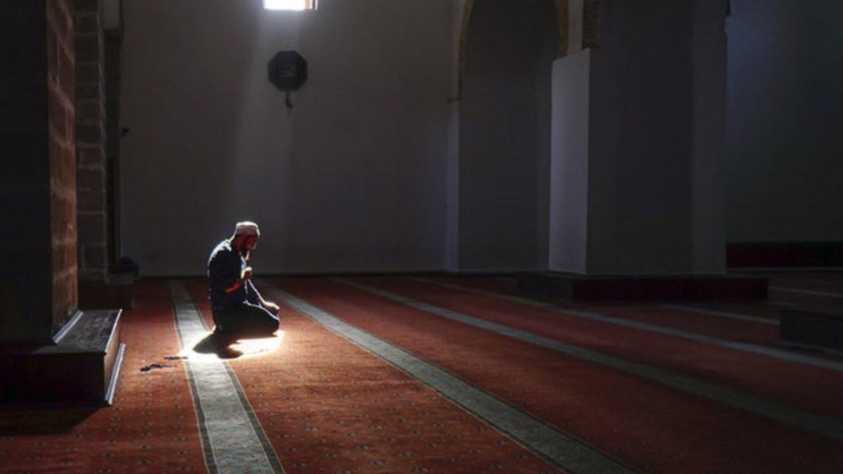 Ramazanın sonlarında Allah'a adanan kıymetli vakitler: İtikaf
