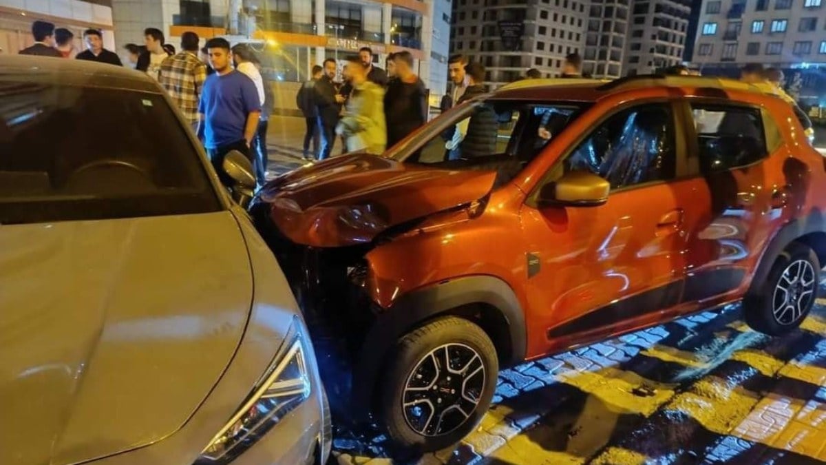 Mardin'de alkollü sürücünün çarptığı yaya yaralandı