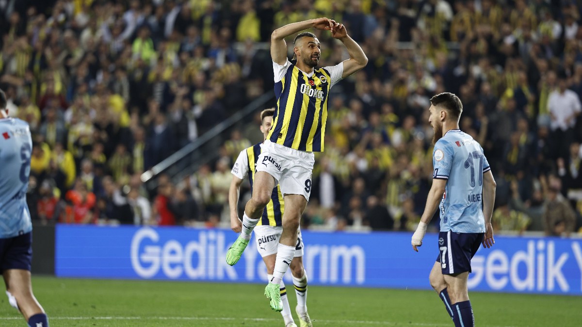Serdar Dursun'dan esprili paylaşım: Siu'larımla yaşa Fenerbahçem