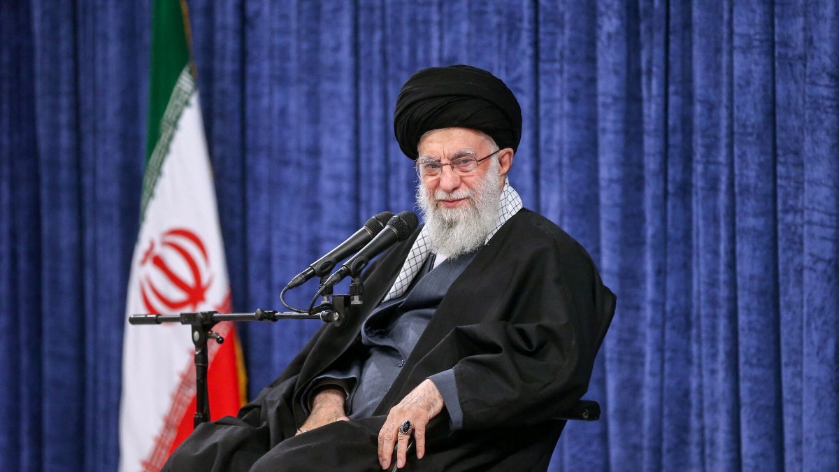 İran dini lideri Ayetullah Ali Hamaney, 2 bin 127 mahkumu affetti