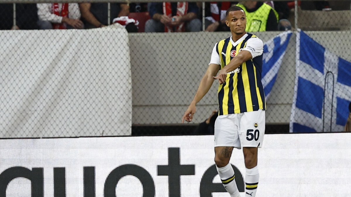 Fenerbahçe'de Rodrigo Becao'nun sakatlıkları endişelendiriyor