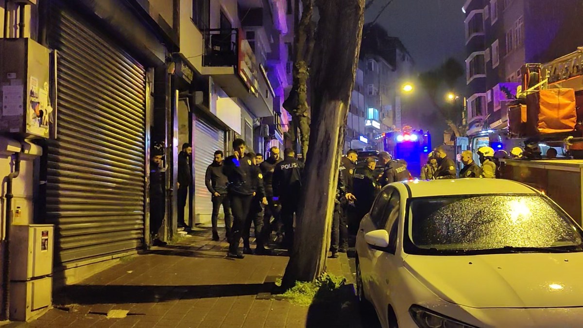 İstanbul Fatih'te 4 kişilik aileyi rehin alan saldırgan etkisiz hale getirildi