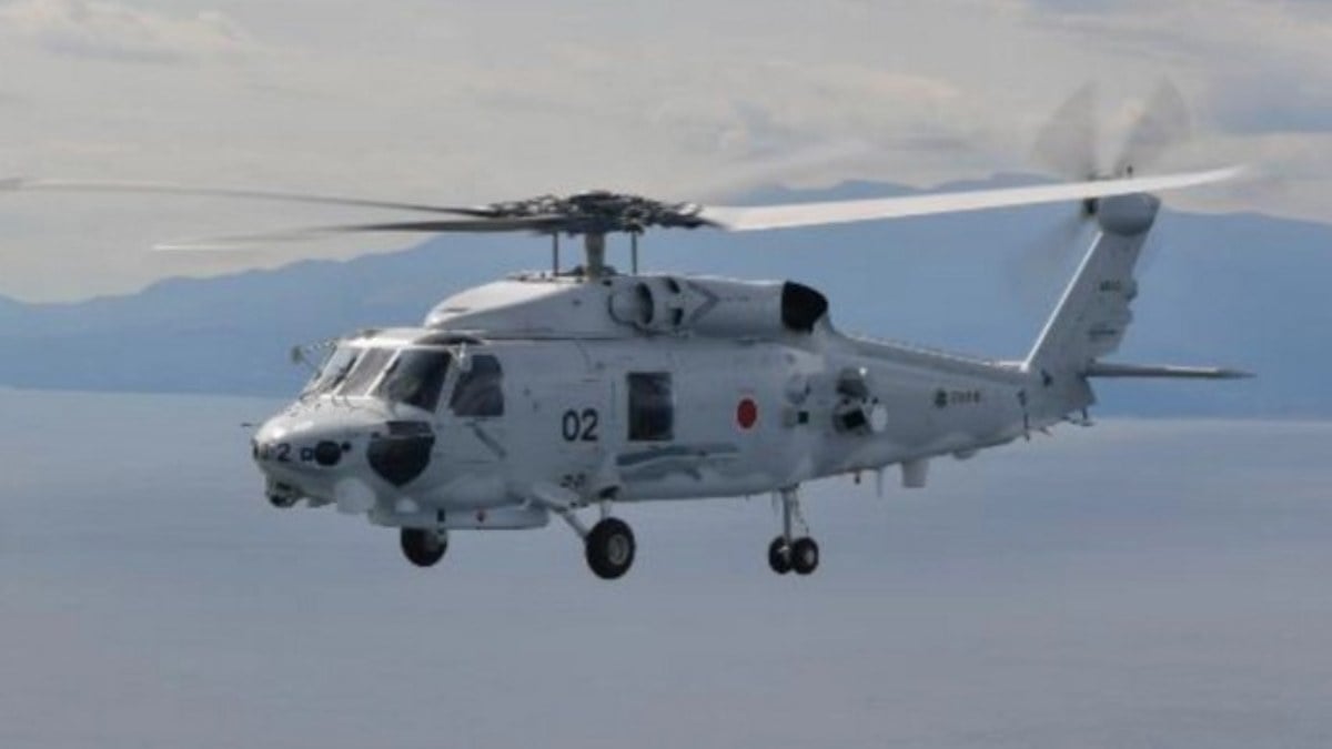 Japonya'da 2 askeri helikopter düştü