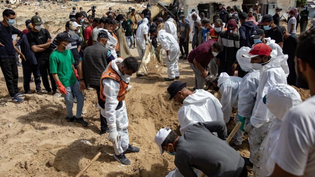 Gazze'de bulunan toplu mezardan çıkarılan ceset sayısı 310’a yükseldi