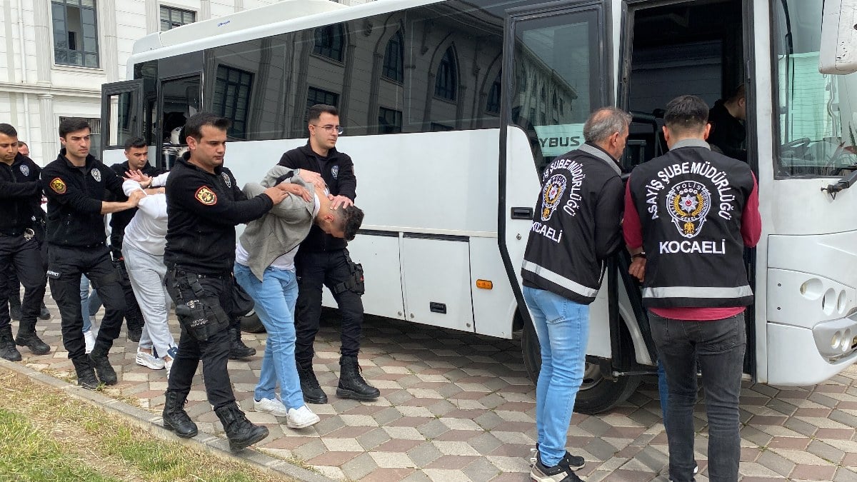 Kocaeli'de kahvehaneyi basıp 1 genci öldürdüler: 8 zanlı yakalandı