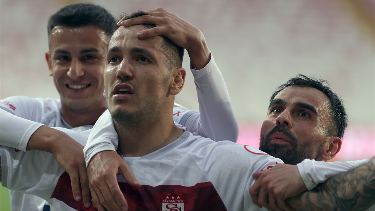 Sivasspor evinde Konyaspor'u yendi