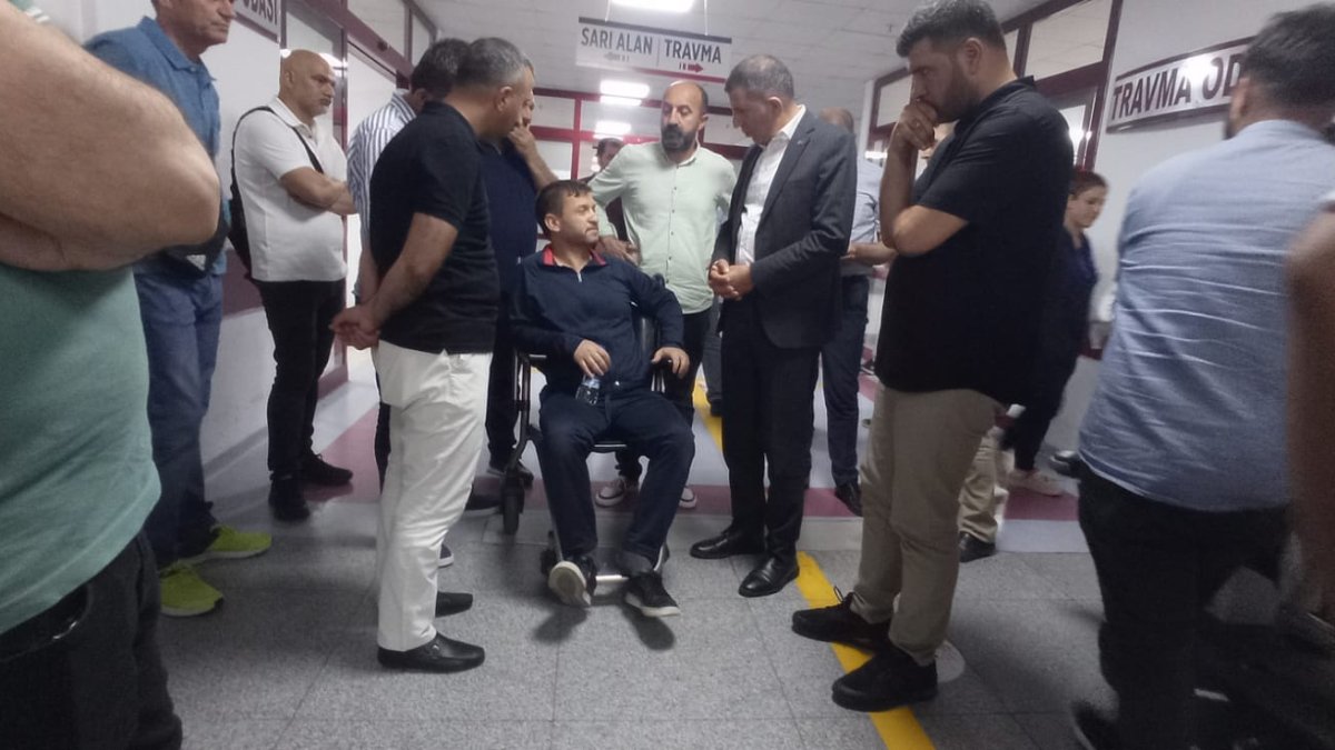 Diyarbakır'da öğrenci, okul müdürünü bıçakladı