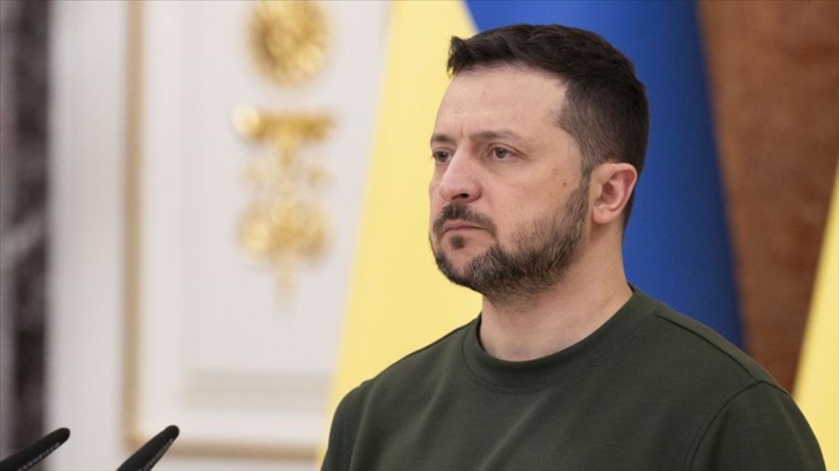 Ukrayna lideri Zelenskiy'e suikast planlayan 2 albay yakalandı