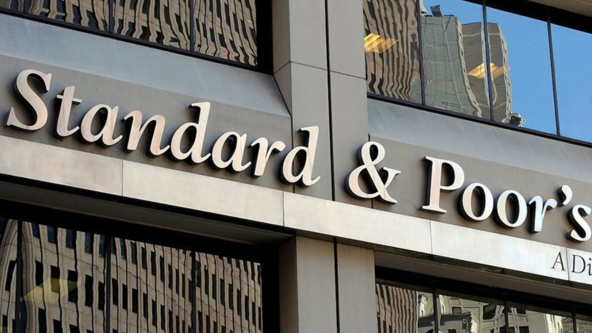 Standart & Poor's Türkiye'nin kredi notunu ikinci kez artırmak için olumlu sinyaller veriyor