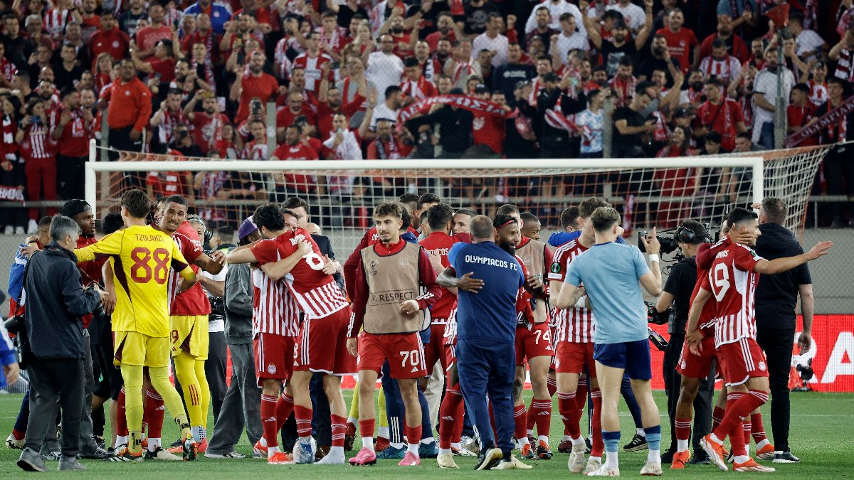 Fenerbahçe’yi eleyen Olympiakos, Konferans Ligi’nde finalde