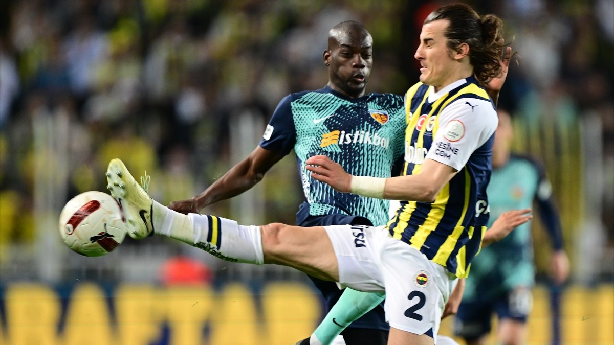 Çağlar Söyüncü: Fenerbahçe'de olmak gerçekten ayrıcalık