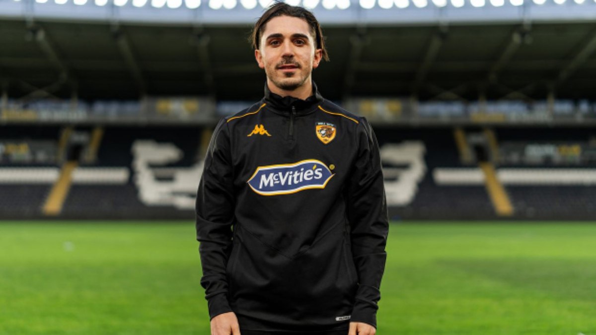 Abdülkadir Ömür, Hull City'de ayın futbolcusu ödülünün sahibi oldu